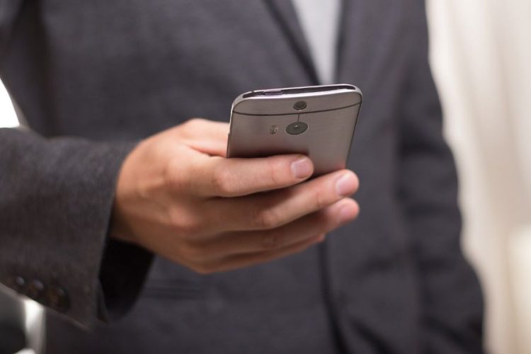 CryptoLogic publishes emails as row intensifies