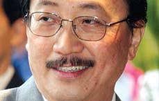 14 Vincent Tan