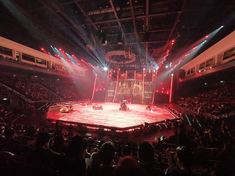 Engines on at new Studio City show Elēkrŏn