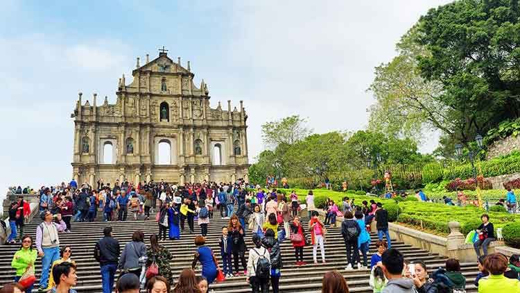Macau welcomes record monthly visitation in December 2018