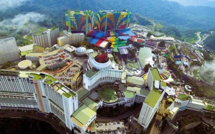 Genting’s Lim Kok Thay to take 20% pay cut after Malaysian gaming tax hike