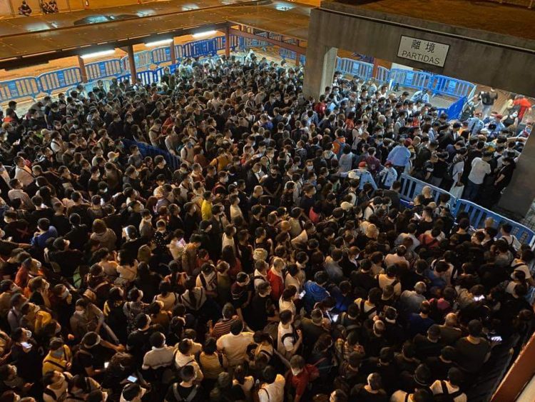 Guangdong Province to quarantine all arrivals from Macau and Hong Kong