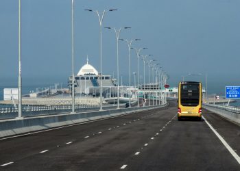 “Golden Bus” service between Macau and Hong Kong resumes