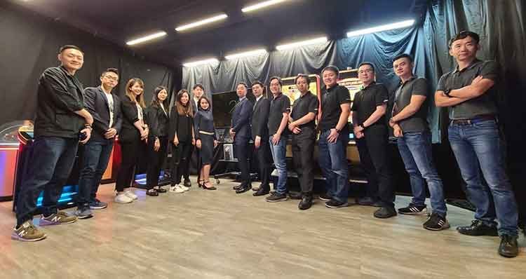 Jumbo using live-streaming to maintain contact with customers