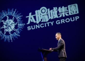 Hoiana: Sand, surf and Suncity