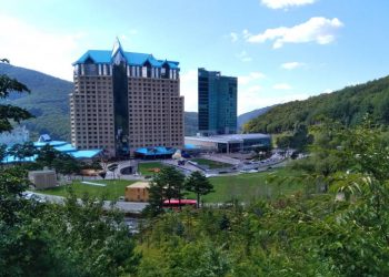 Kangwon Land estimates loss in casino sales of US$46 million after closure extended into October