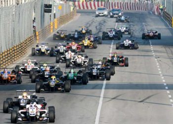 Macau reaches highest daily visitor tally in nine months on grand prix opening day