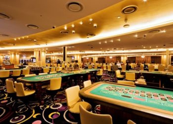 GKL closes third casino as South Korean COVID cases surge again