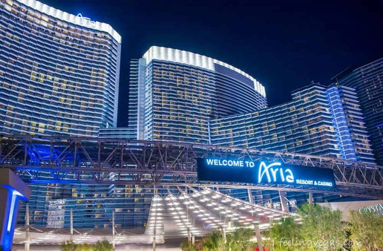 MGM Resorts to acquire remaining 50% CityCenter stake, sell to Blackstone