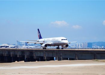 Macau responds to global Omicron outbreak with 14-day ban on all international air arrivals