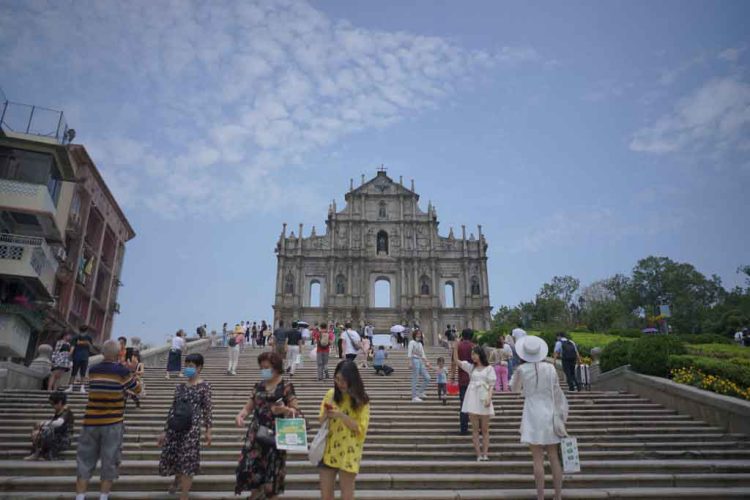 Legislative Assembly passes bill widening application of Macau’s tourism tax