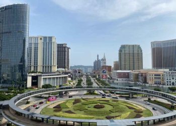 Macau government considering tax break for concessionaires who recruit “foreign” customers