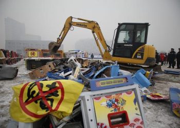 China says 42,000 cross-border gambling cases detected in past three years