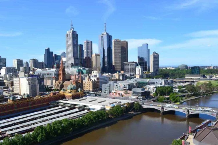 New problem gambling self-help app launched in Victoria