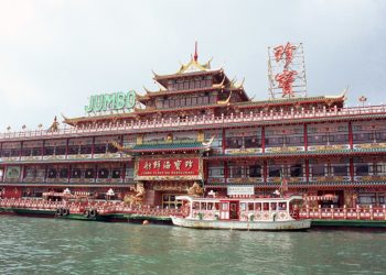 Melco’s iconic Hong Kong floating restaurant Jumbo sinks en route to new home