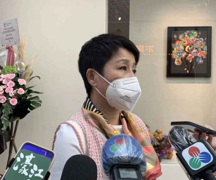 Angela Leong not worried about the 11 specific projects required in the Macau concession tender