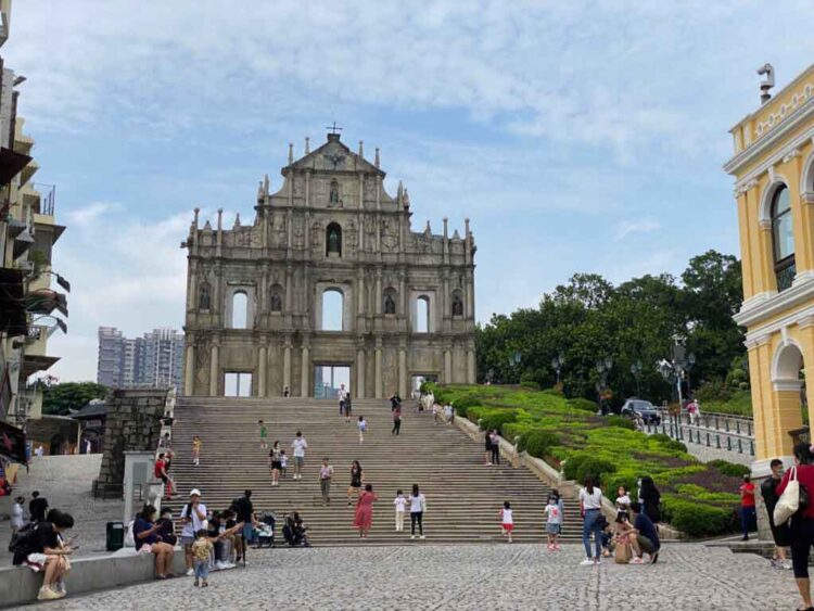 Beijing confirms mainland tour groups to Macau will remain suspended