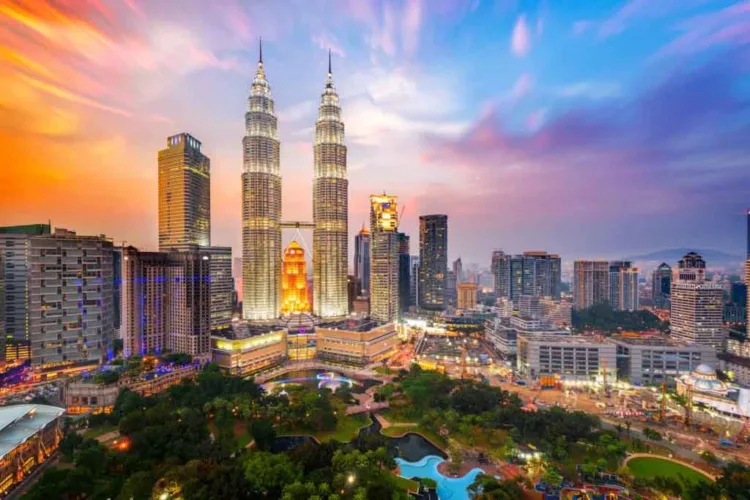 Malaysia to implement 30-day visa-free policy for visitors from China and India