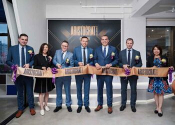 Aristocrat holds official opening ceremony for newly renovated Macau office