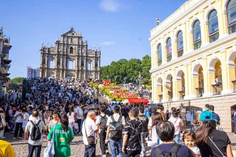 Macau’s Legislative Assembly discussing new tour guide law proposing higher penalties for unlicensed guides