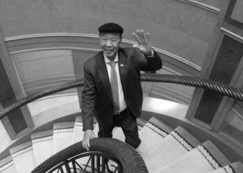 A tribute to the late Dr. Lui Che Woo