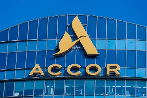 Alliance Global Group’s Megaworld signs partnership agreement with Accor, to open Mercure hotel in Cebu