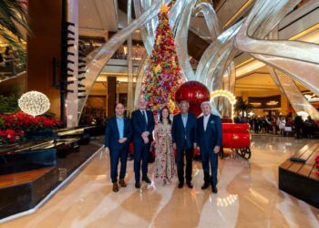 Bloomberry hosts Christmas Tree lighting ceremonies at Solaire Resort Entertainment City and Solaire Resort North