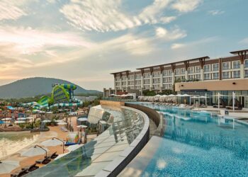 Shin Hwa World expecting up to 75% reduction in net loss in 1H26, largely on more integrated resort revenue
