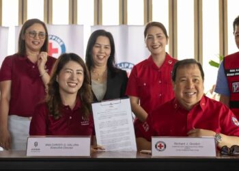 Hann Foundation donates mobile blood donation vehicle to Philippine Red Cross